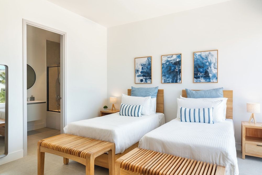Deluxe Townhome, 2 Bedrooms (Boat House)