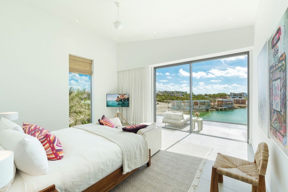 South Bank Deluxe Villa, 4 Bedrooms (Lagoon Villa 18) 5