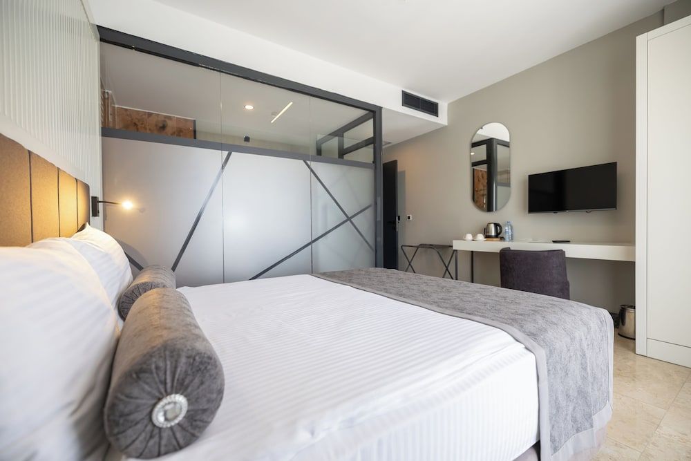 Roseira Mar-Inn Luxury Standard Room, Courtyard View 2