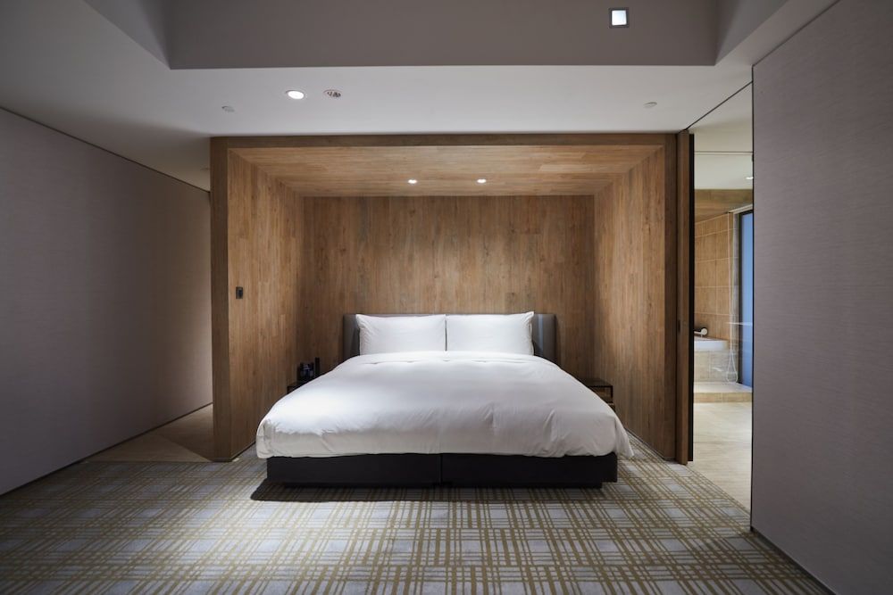 K Hotels Taipei Nanjing Superior Suite 5