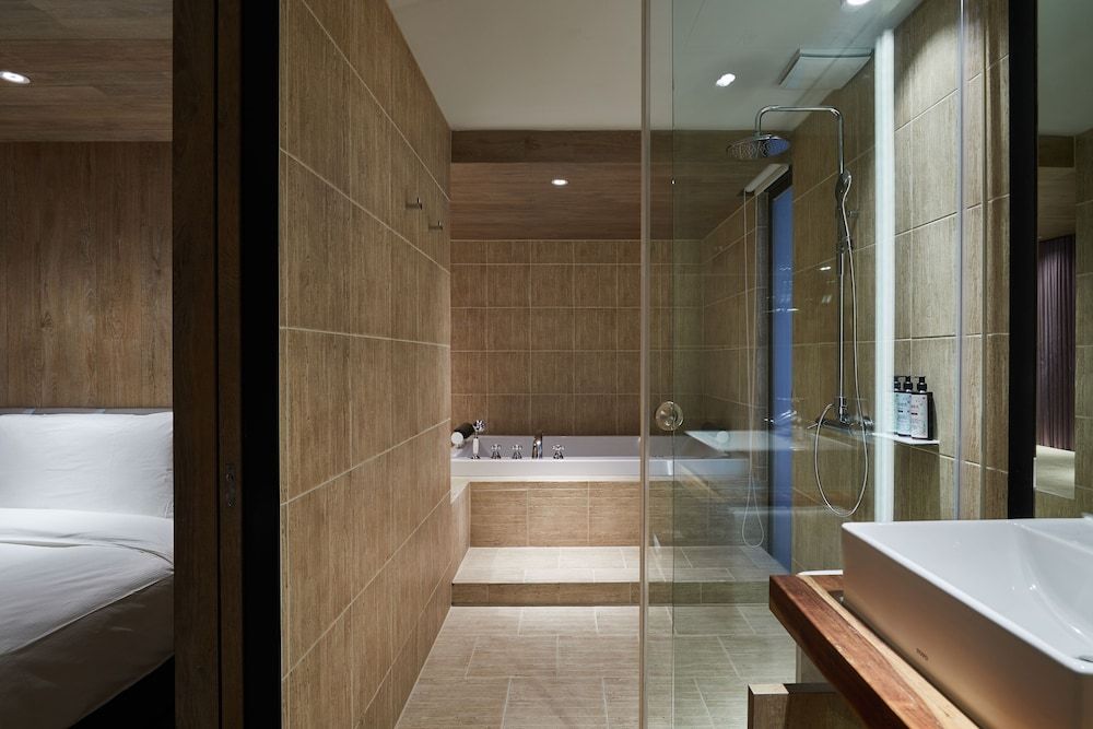 K Hotels Taipei Nanjing Superior Suite 8