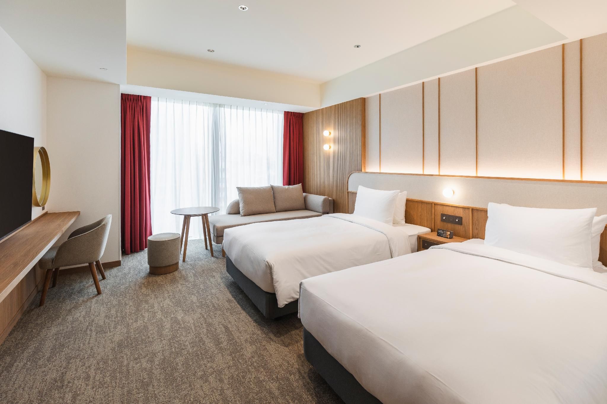 Deluxe Adjoining Rooms