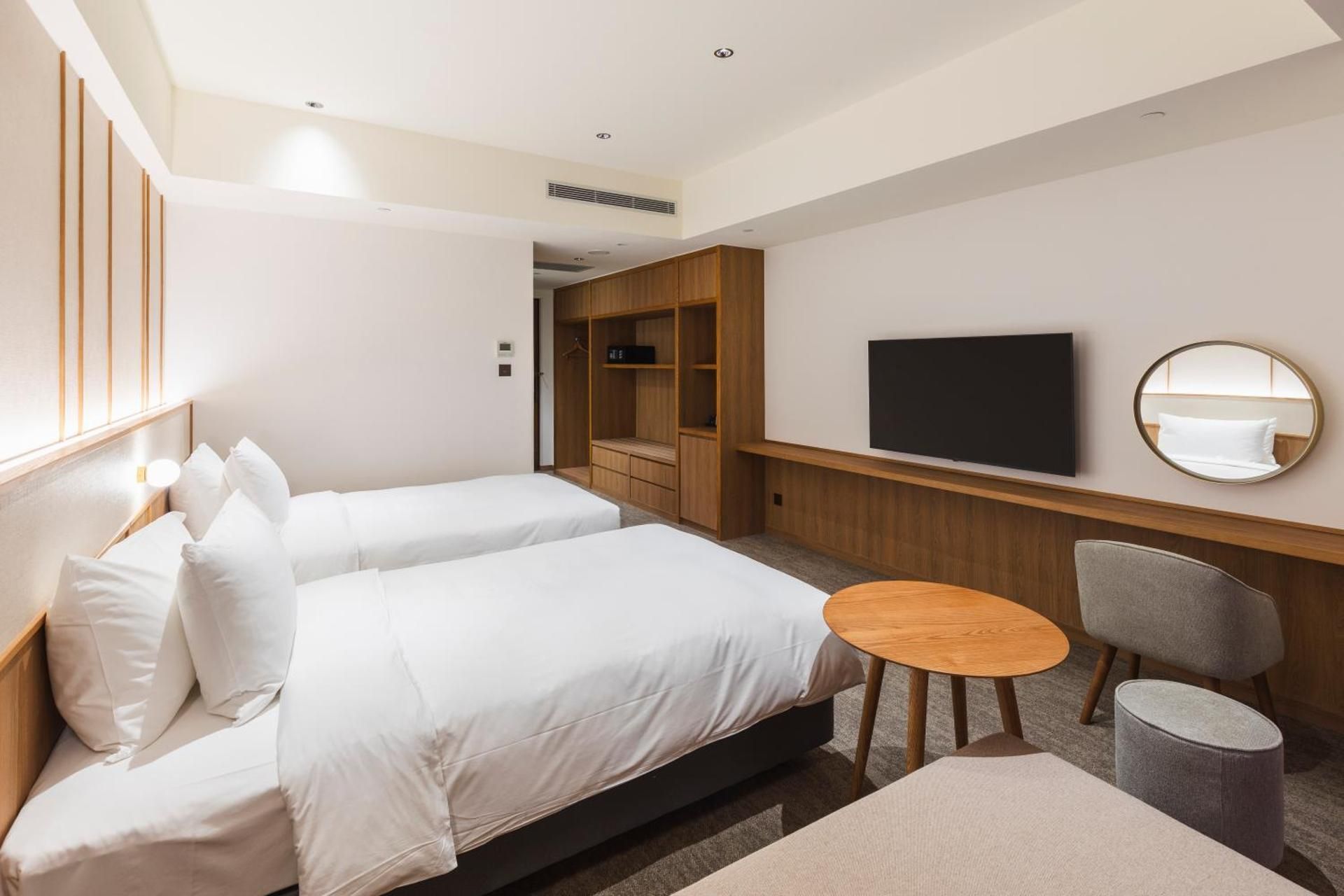 Deluxe Adjoining Rooms