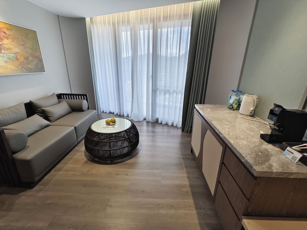 Wyndham Sun Moon Lake Executive Room, Non Smoking, Lake View (Family) 6