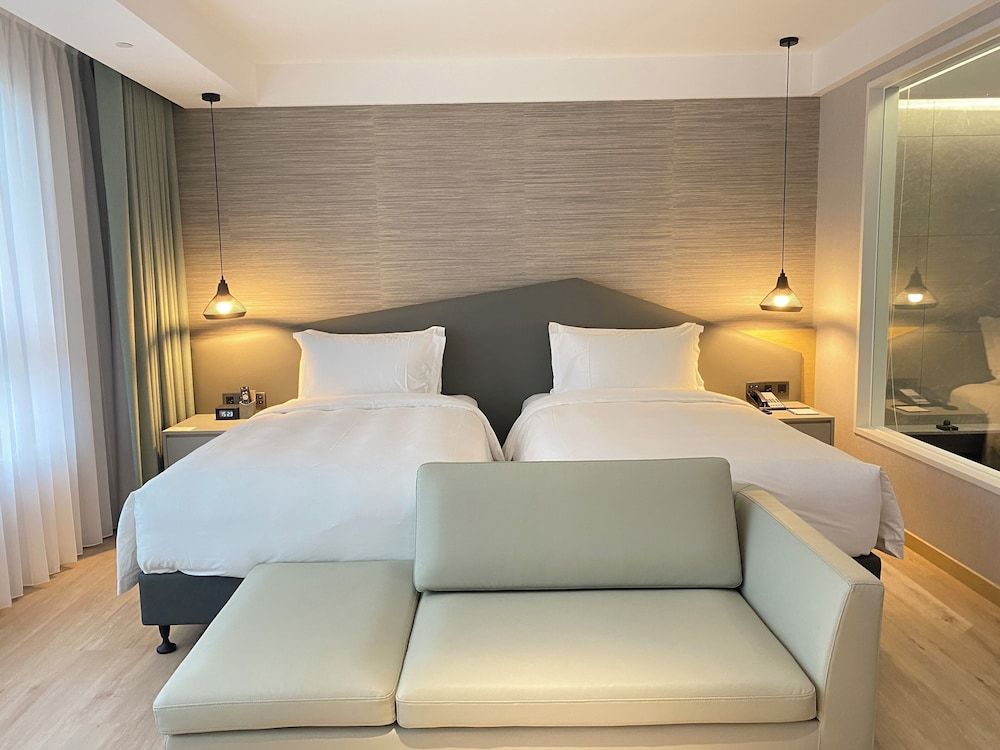 Wyndham Sun Moon Lake Executive Double/Twin Room with Mountain View