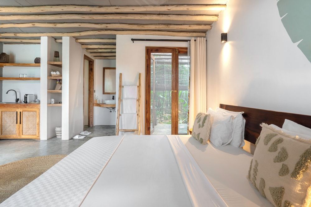 Bamboo Zanzibar Standard Double Room 3