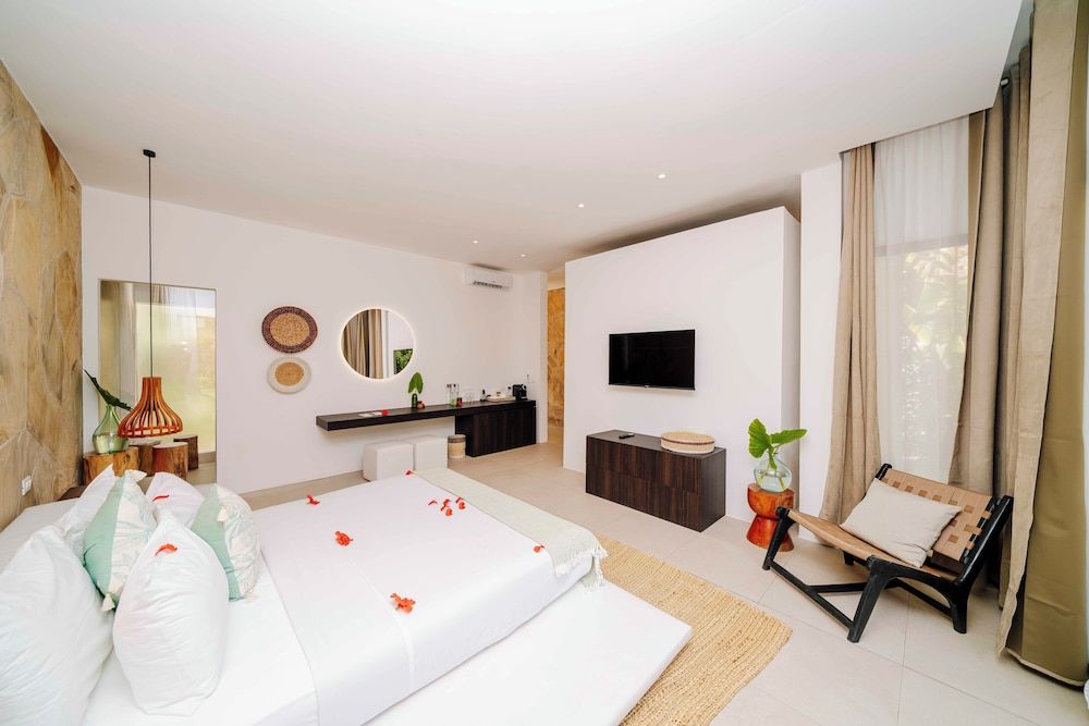 Ycona Luxury Resort Panaromic Rooftop Ocean View Jungle Suite 3