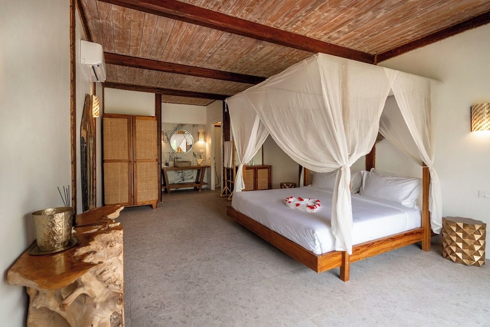 Sensations Eco-Chic Hotel Superior Bungalow 3