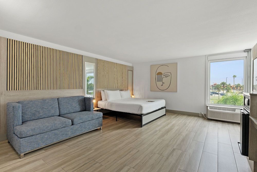 Kompose Boutique Resort at Theme Parks