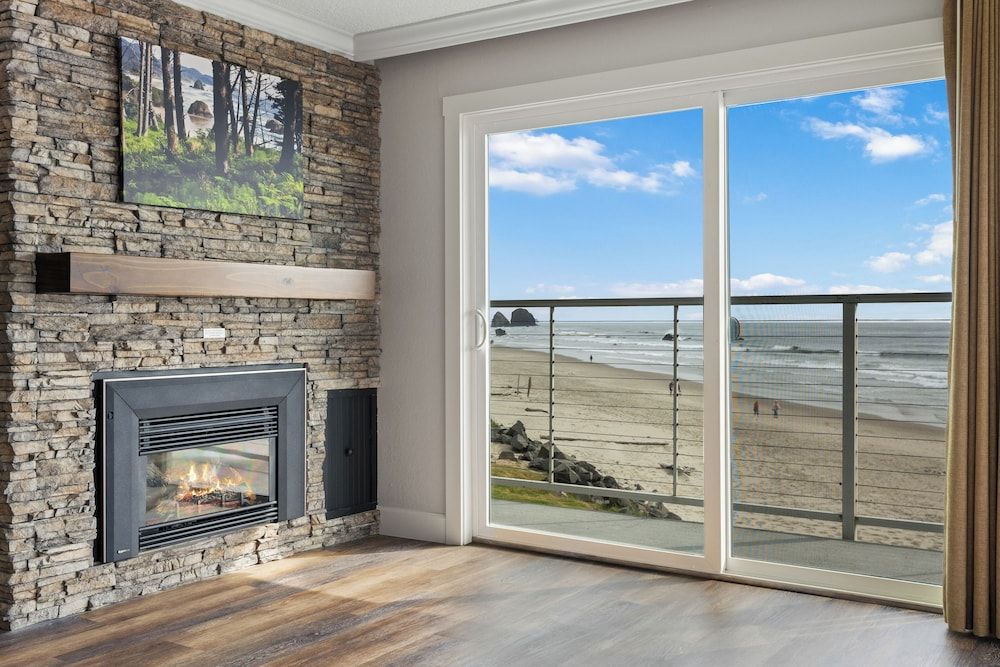 Tolovana Inn Deluxe Room, Multiple Beds (OF Premier 2 Bed Corner Suite) 3