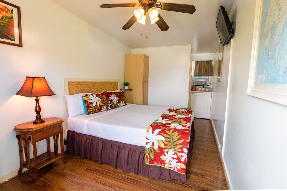 Kaua'i Palms Hotel Basic Studio, Mountain View 5