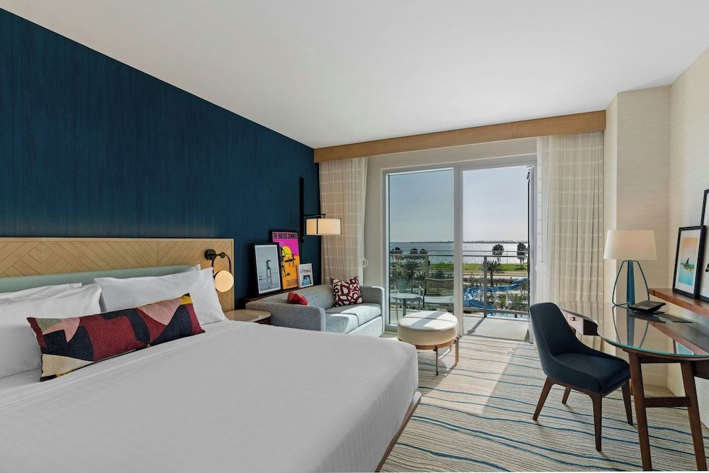 Room, 1 King Bed with Sofa bed, Balcony, Bay View