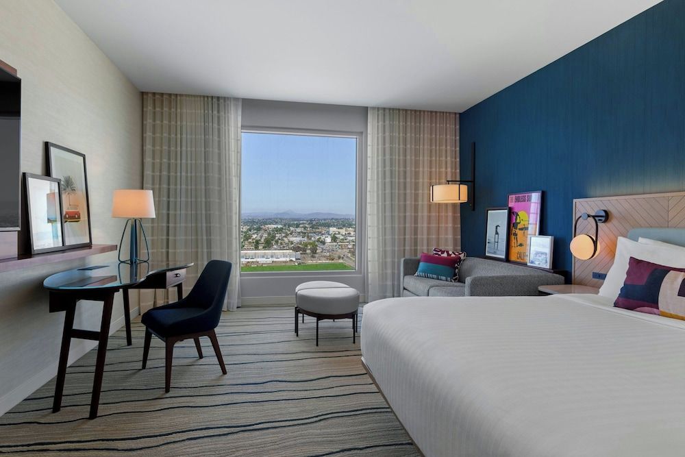 Room, 1 King Bed with Sofa bed (View)