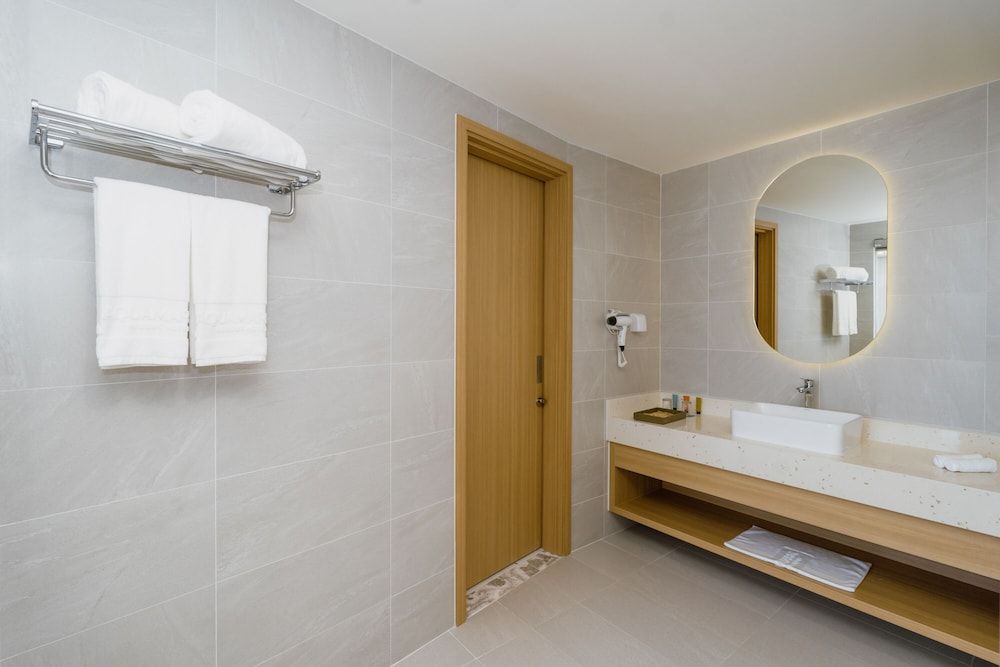 Aquamarine Cam Ranh By Swandor - All Inclusive Senior Twin Room, Sea View 9