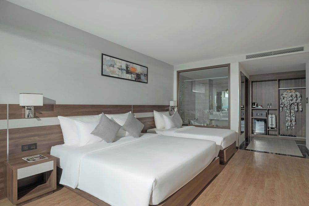 Premier Triple Room, Balcony, Ocean View
