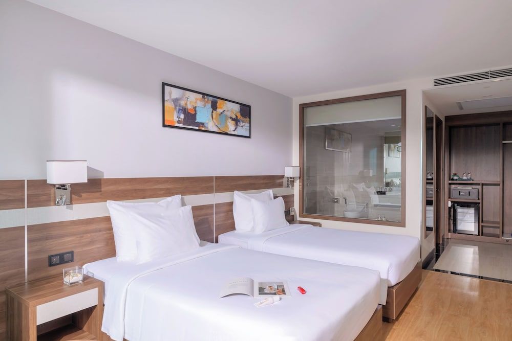 Deluxe Twin Room, Balcony, City View