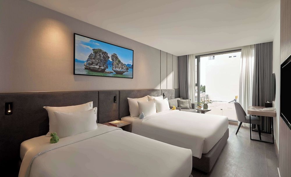 City Triple Room, City View