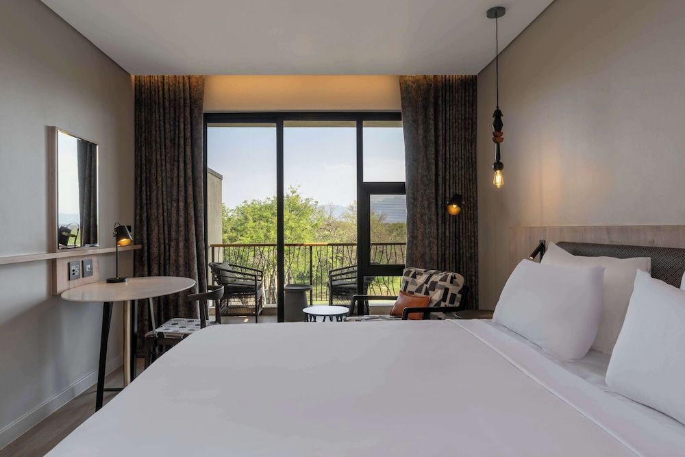 Standard Room, Non Smoking (Drakensberg Mountain View)