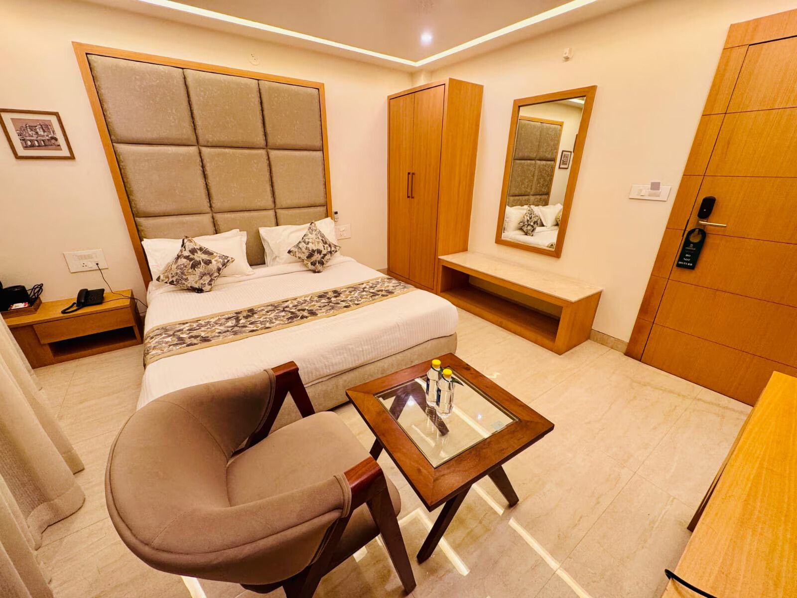 Grandeur Boutique Staycation Semi Deluxe