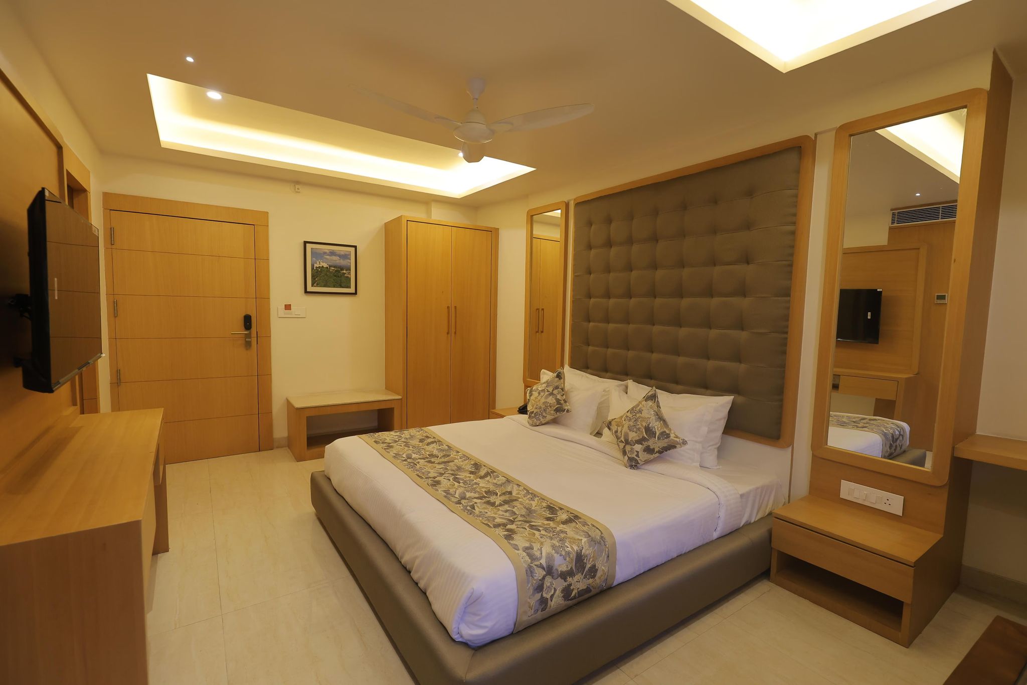 Grandeur Boutique Staycation Semi Deluxe 2