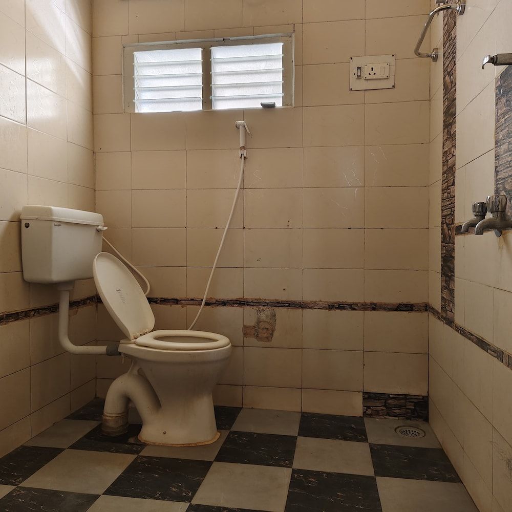 Square & Dormitory Stays Standard Room 2