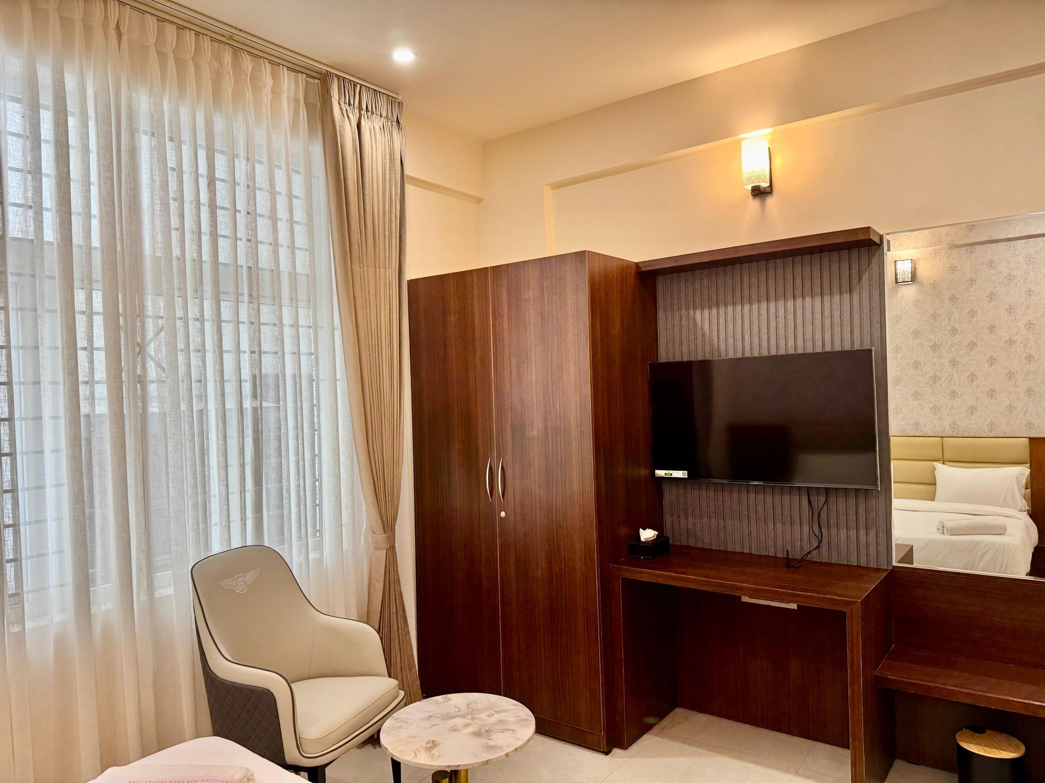 HOTEL DD COMFORT, BANGALORE Super Deluxe room 5