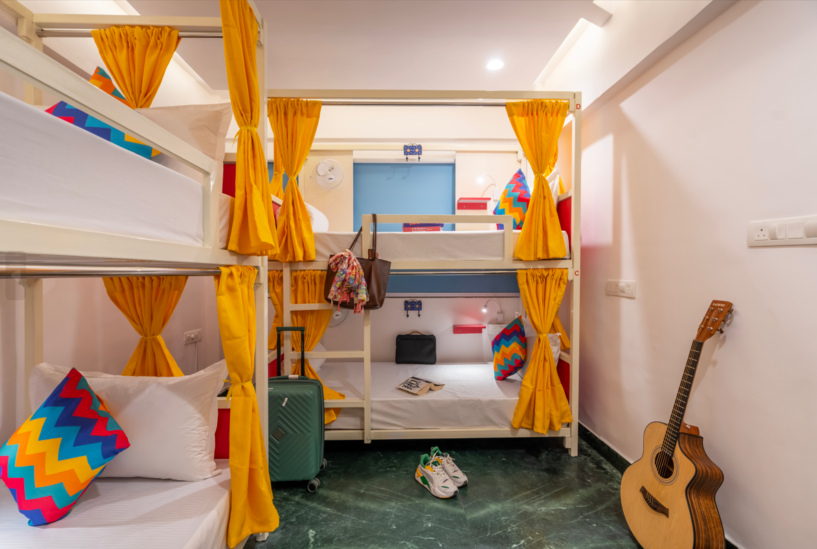 Bed in 4 Bed Mixed Dormitory Room with Ensuite Bathroom