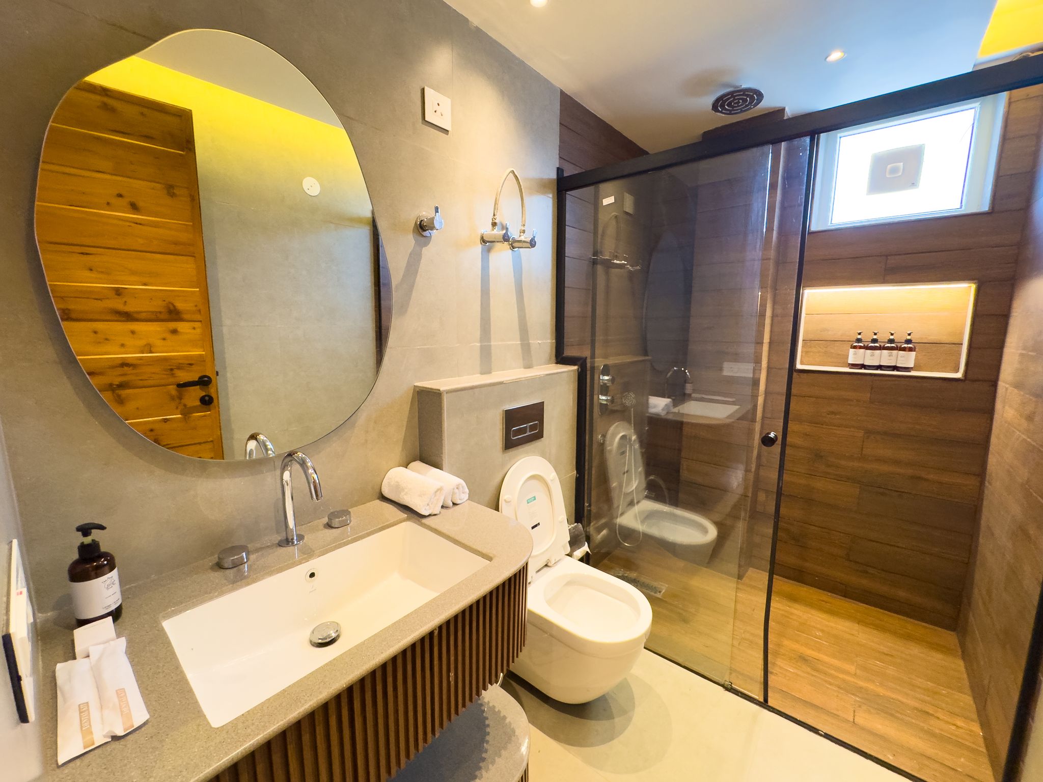 The Perch (Falcon 3 Room Set) 10 Mins Walk to Mall Road