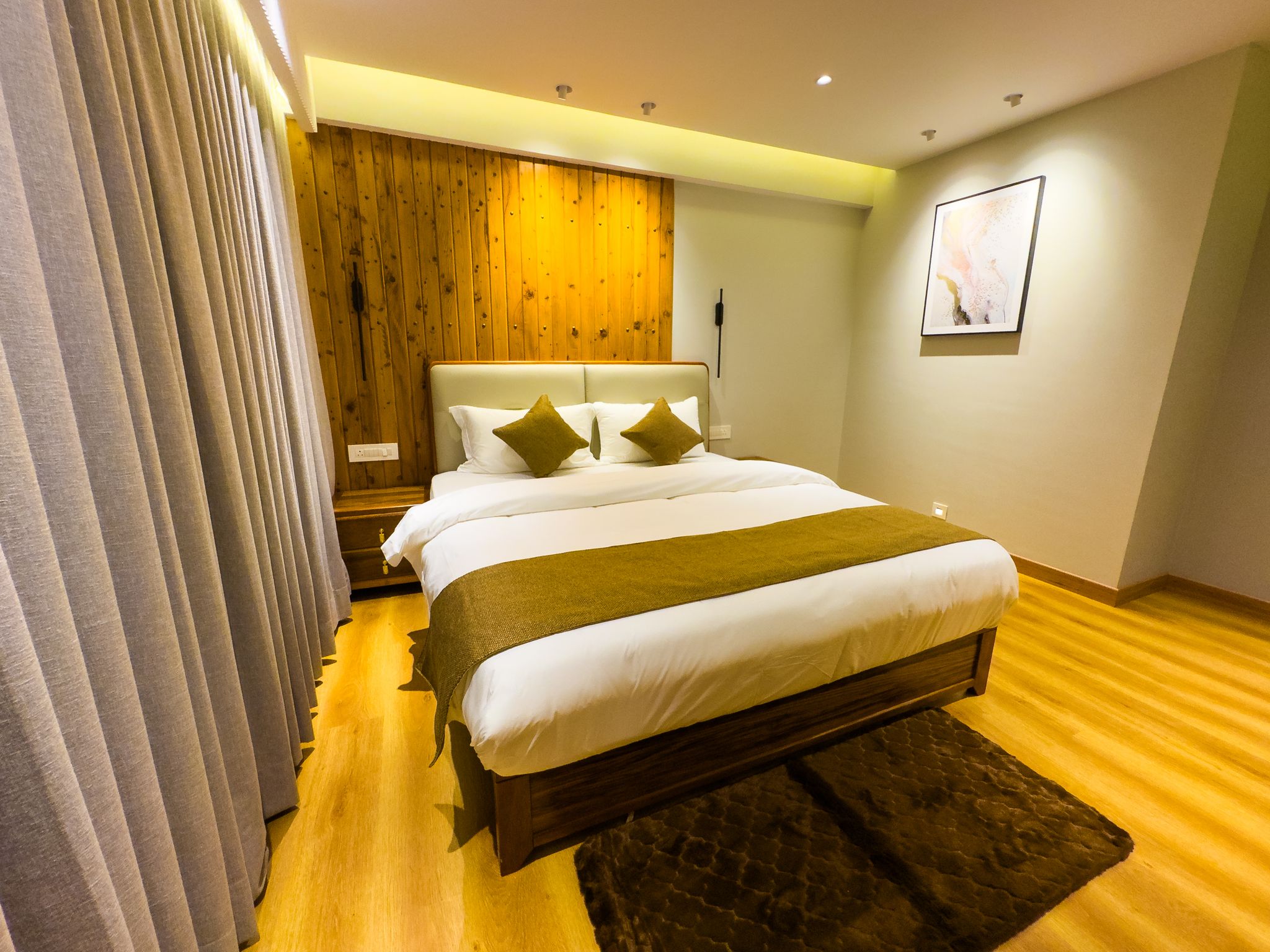 The Perch (Falcon 3 Room Set) 10 Mins Walk to Mall Road