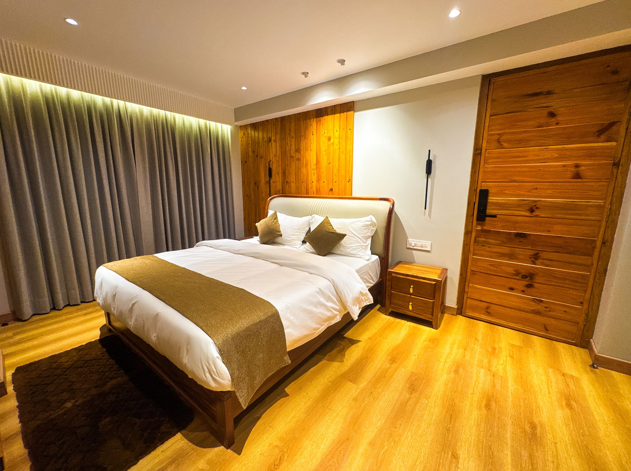 The Perch (Falcon 3 Room Set) 10 Mins Walk to Mall Road