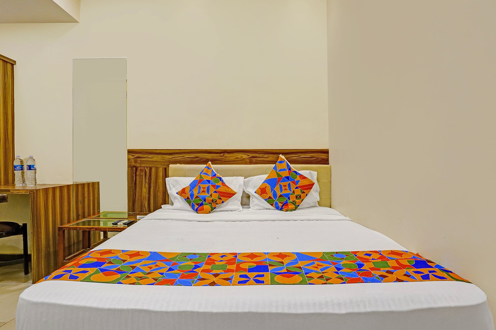 FabHotel Galaxy Inn Deluxe Room 3