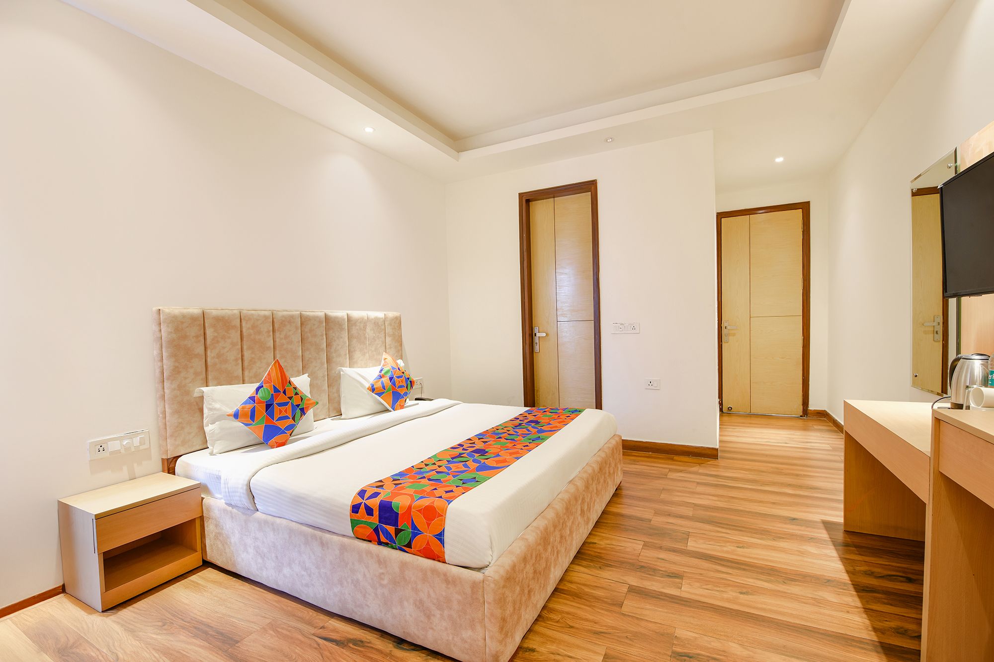 FabHotel The Prime Land Deluxe Room 2