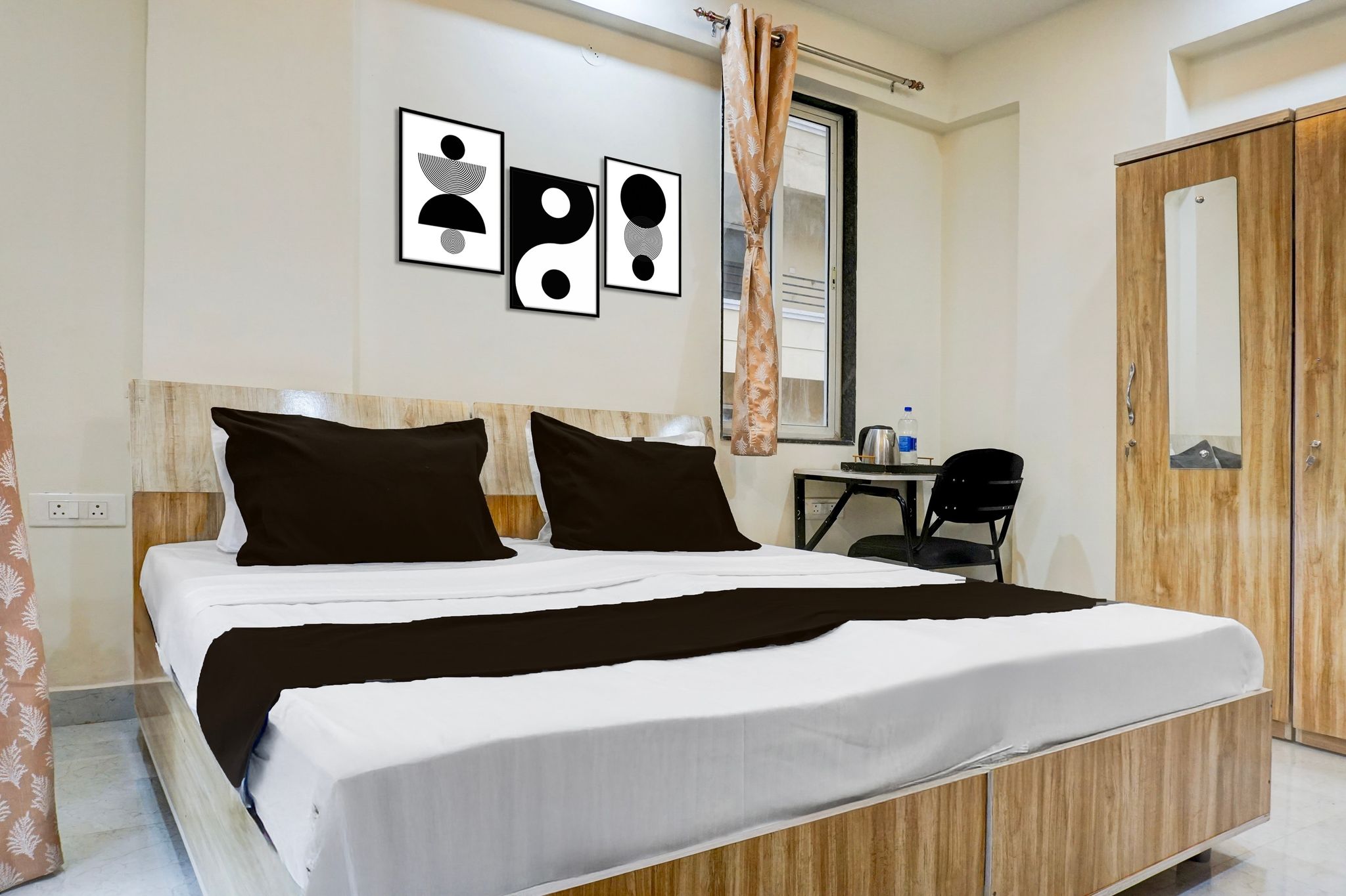 Collection O Blue Ridge Hinjewadi CLASSIC 13