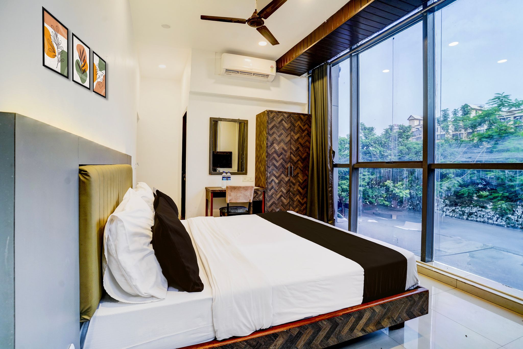 Super Collection O Sanpada Railway Junction CLASSIC 4