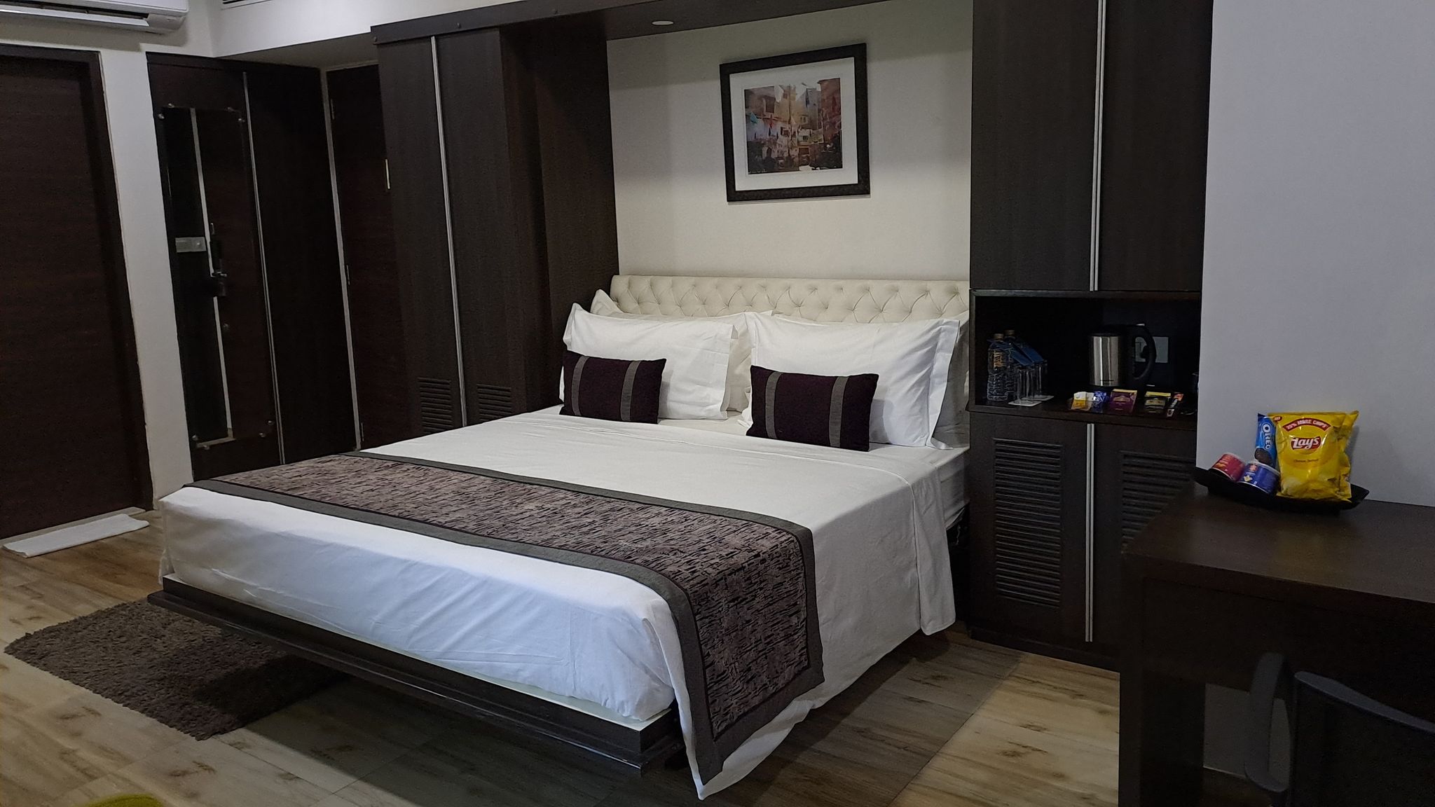 EKA Club Suite Room 2