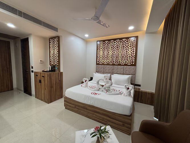 Anandi Bhawan by Paandora, Vrindavan Premium room 4