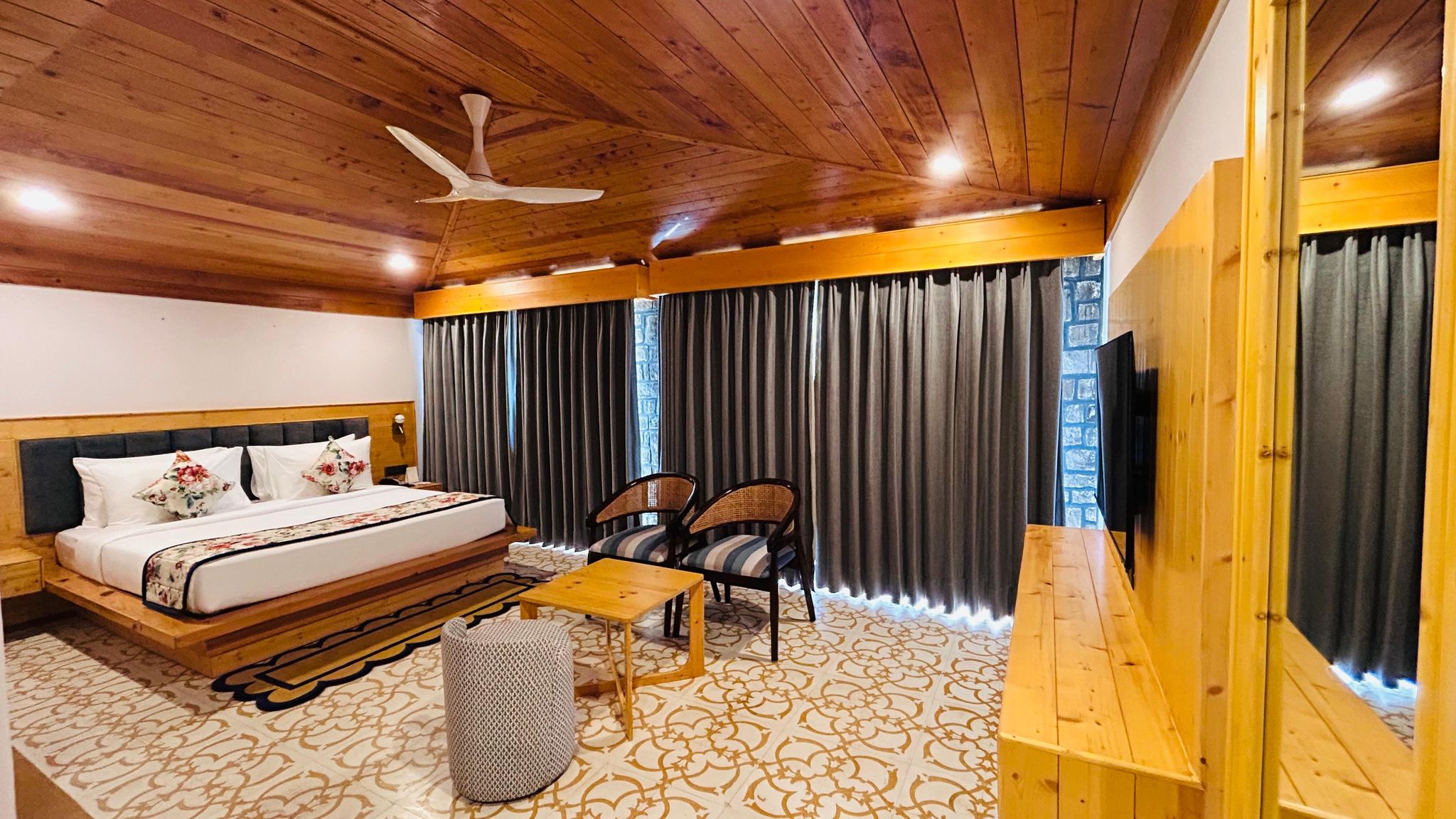 Prakruti (Cozy Deluxe Room)