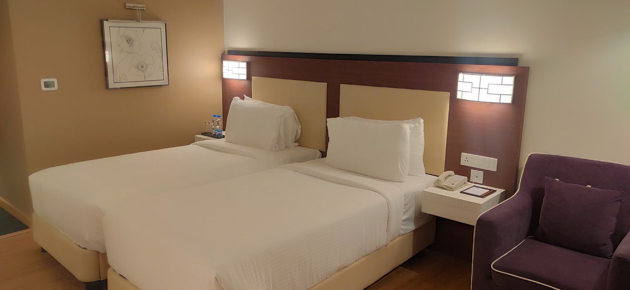 Manjeera Sarovar Premiere Executive Twin Bed