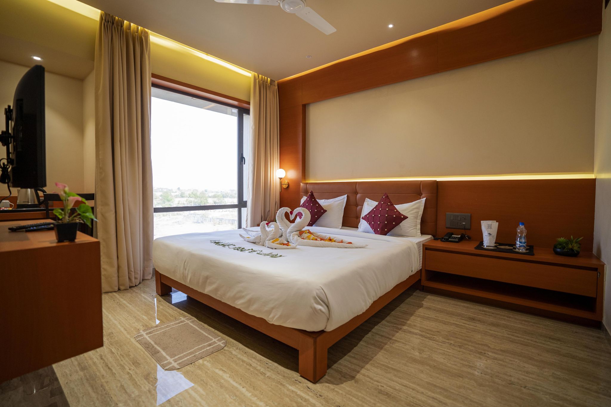 The Royal Retreat by The Rio Resort DELUXE ROOM 2