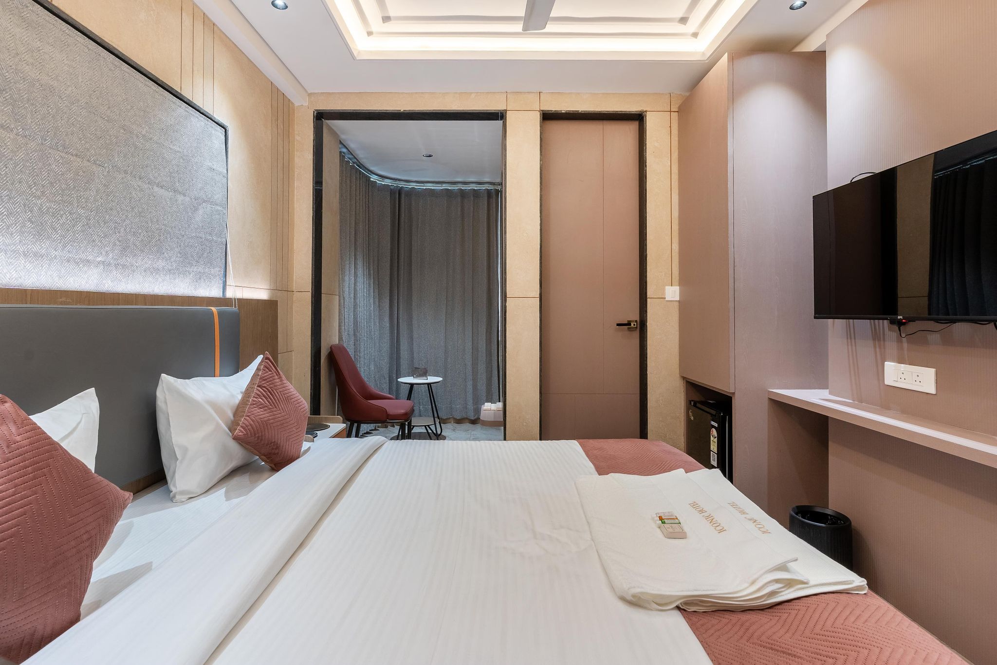 Hotel Iconic Ahmedabad Executive Room 6