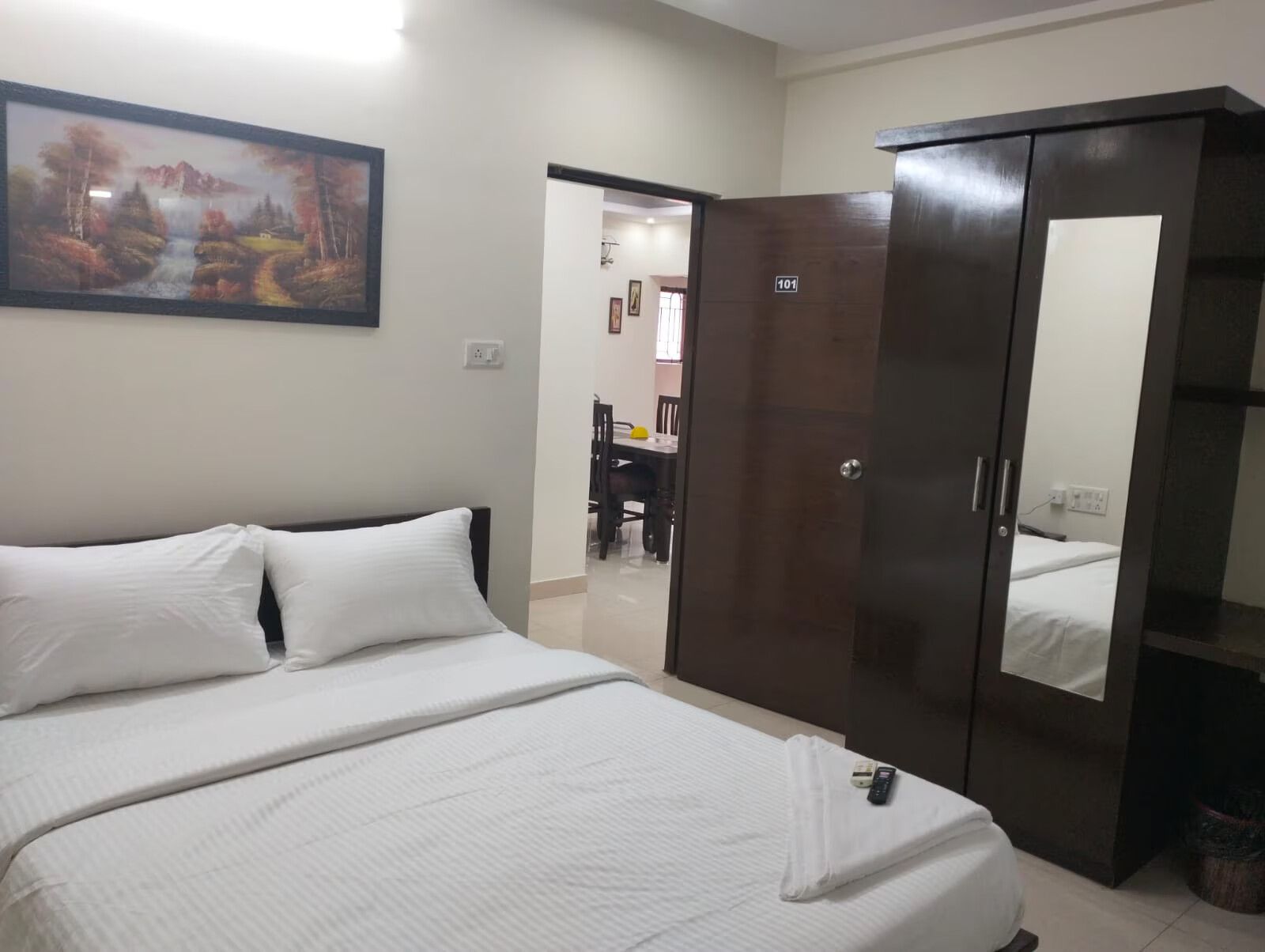 Grand Comfort Sindhi Colony Standard Room