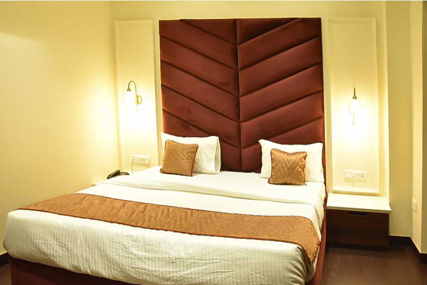 Hotel Manglam Grand Deluxe Room 6