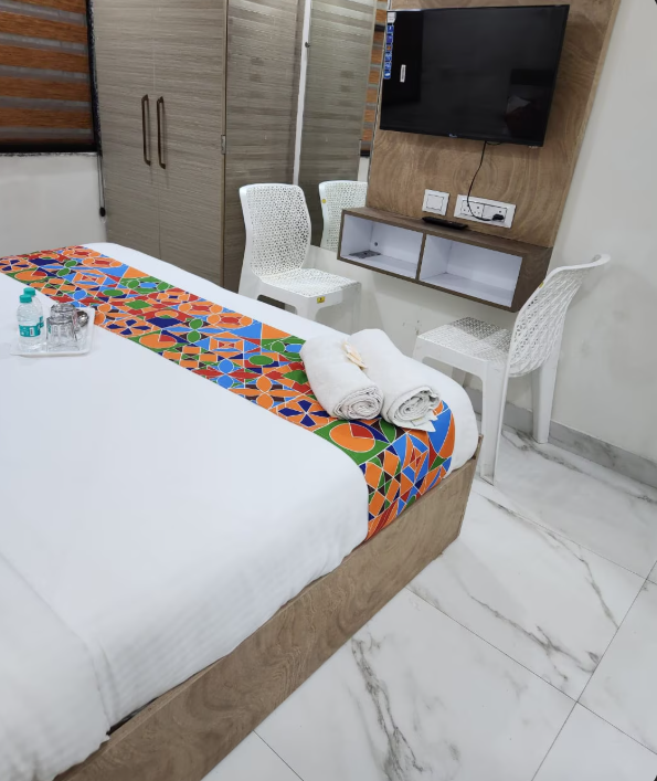 Deluxe AC Room
