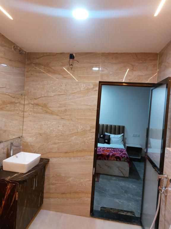 HOTEL SATYAM RESTAURANT Standard Rooms 5