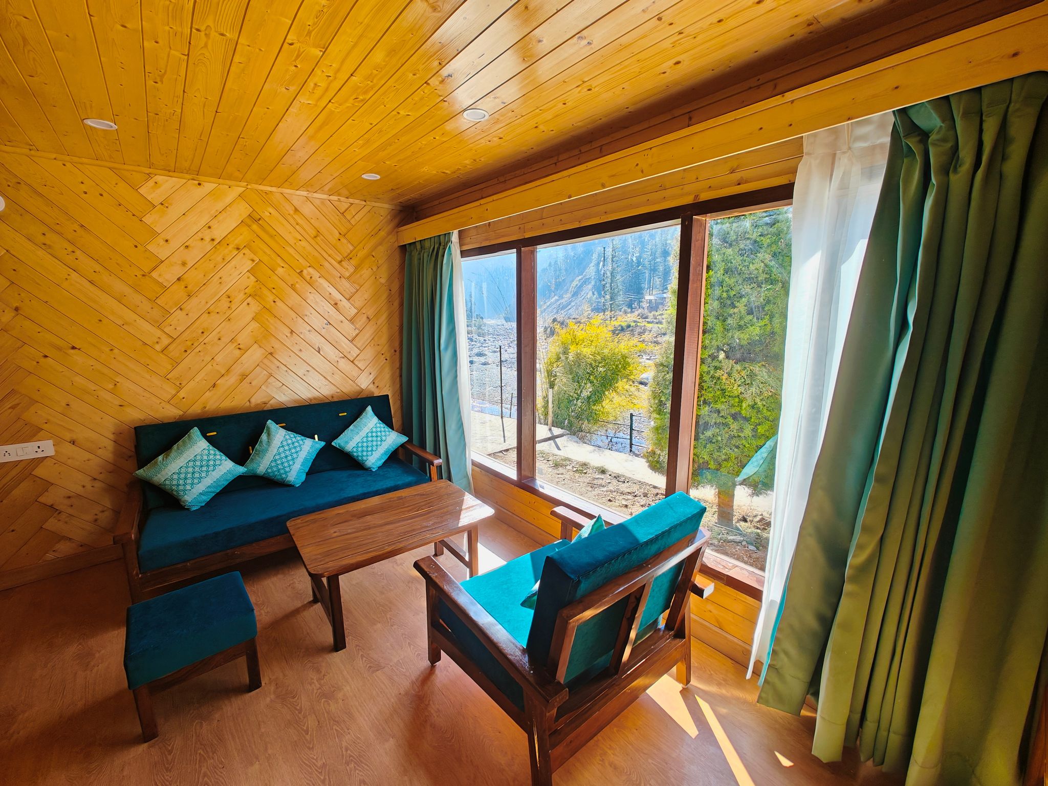 image_4700470_30d926dd-96a1-4816-b9f4-0eb90b1dbd72