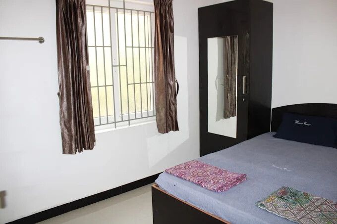 THE HEAVEN RESORT Single room AC 4