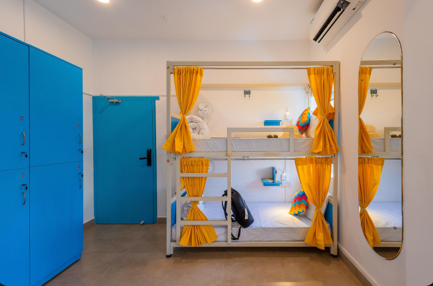 Bed in 6 Bed Mixed Only AC Dormitory Room with Ensuite Bathroom