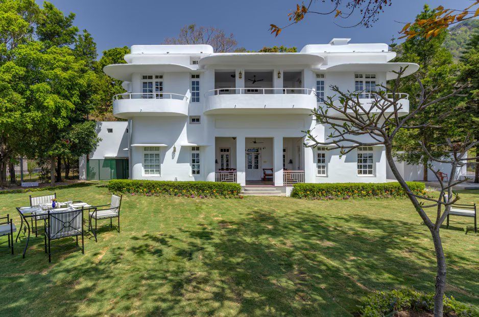Kinwani House Araiya Anthology