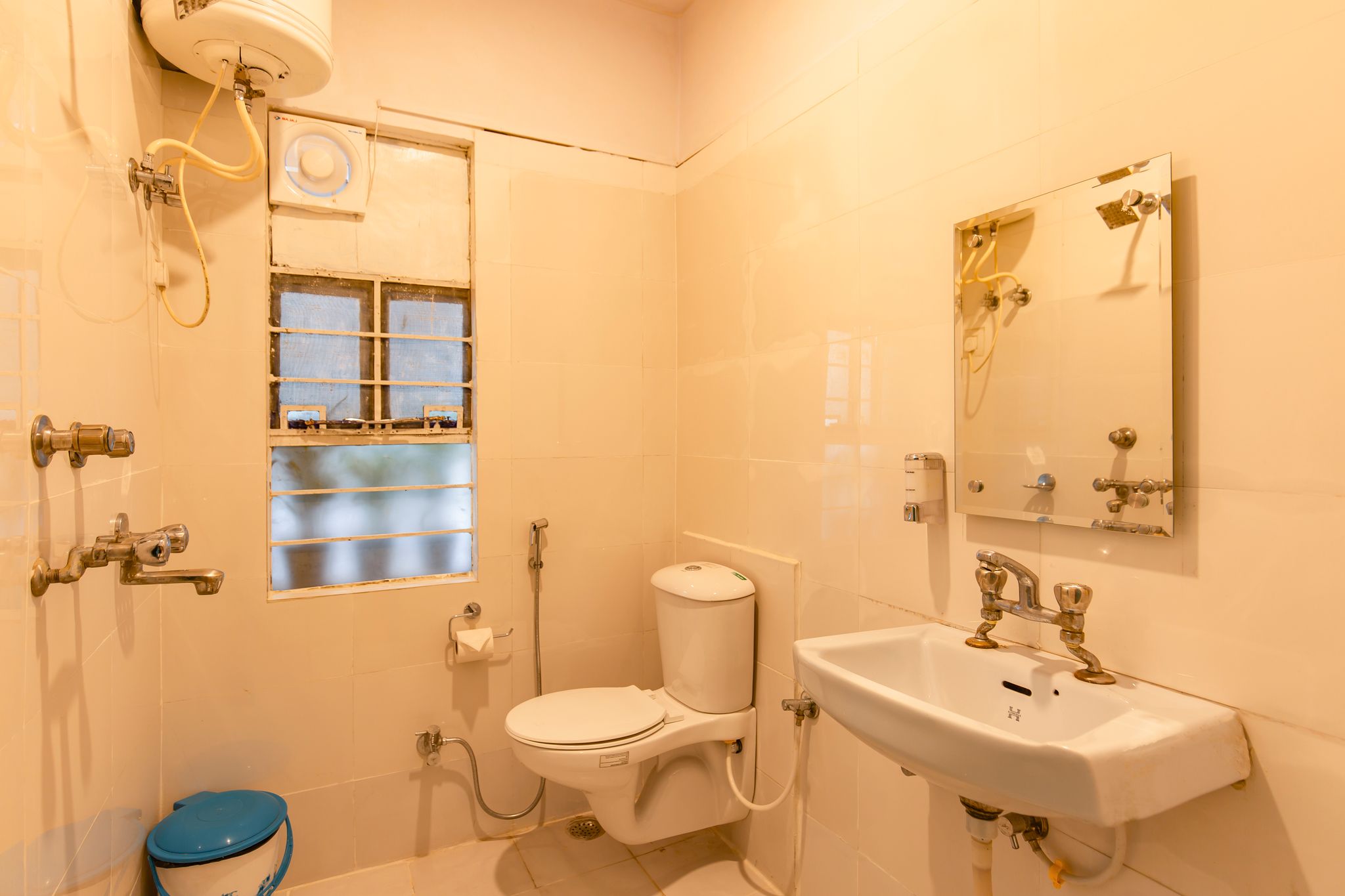 Deluxe Private AC Room with Ensuite Bathroom