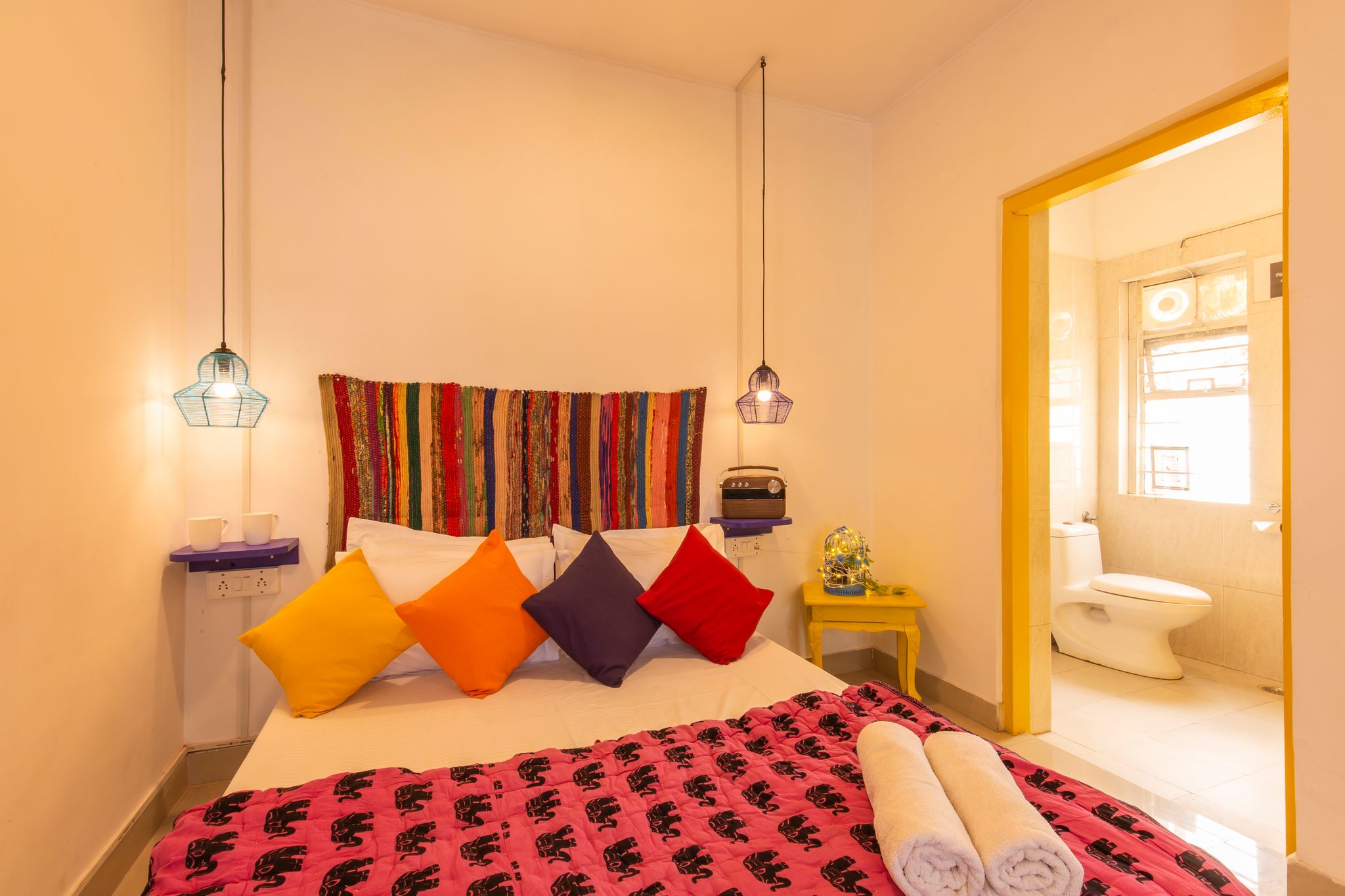 goSTOPS Lite Jaipur Standard Private AC Room with Ensuite Bathroom  4